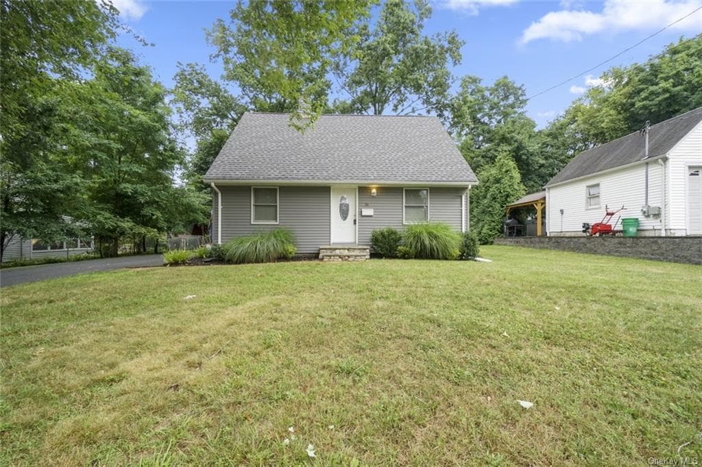 Primary Photo - 31 Concord Dr