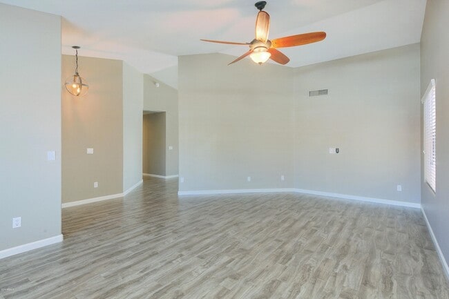 Building Photo - 8517 W Caribbean Ln