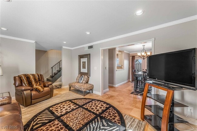 Building Photo - 1038 Tam O Shanter