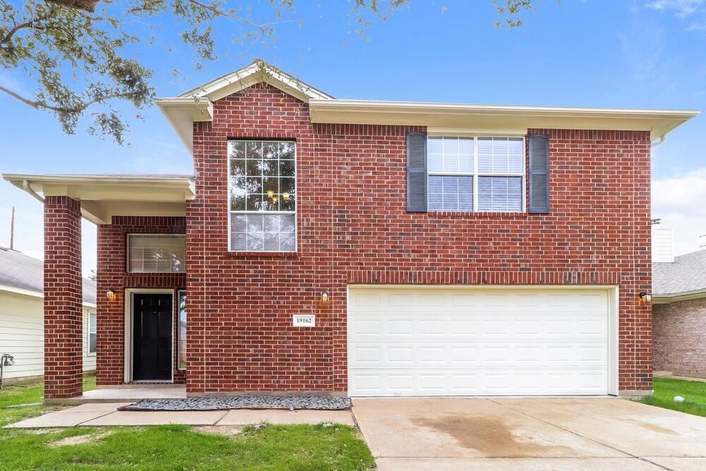 Foto principal - 19162 Lakota Dr