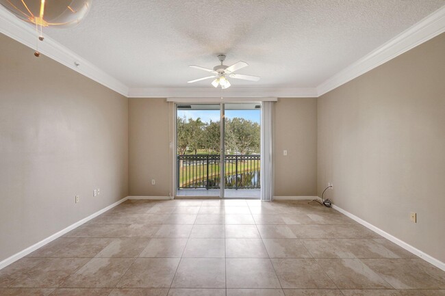 Foto del edificio - 2038 Alta Meadows Ln