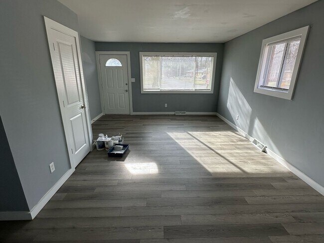 Foto del edificio - Renovated Southside 2BR/1BA duplex