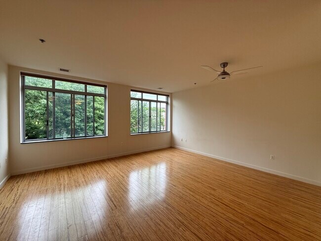 Foto del edificio - 25 McWilliams Pl