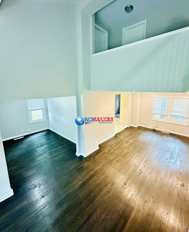 Foto del edificio - Renovated 4-bedroom ranch in Stone Mountain