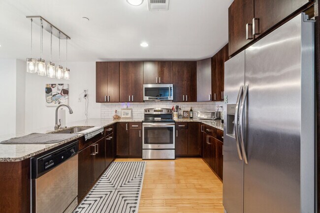 Building Photo - 3863 Terrace St
