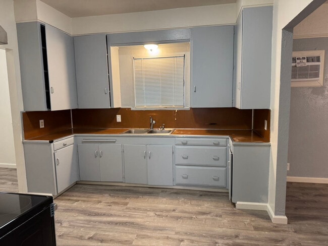 Foto del edificio - 504 N Stanislaus St