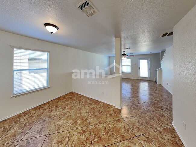 Foto del edificio - 1805 Lost Maples Loop