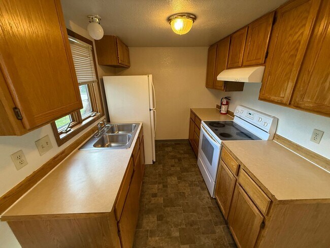 Foto del edificio - 216 N Flower-4