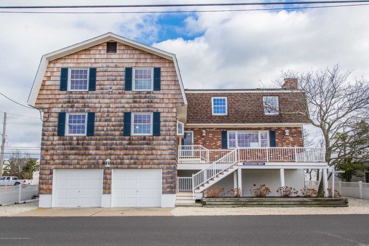 1053 Barnegat Ln, Mantoloking, NJ 08738 House Rental in Mantoloking