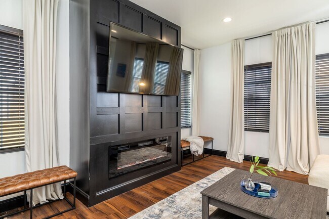 Foto del edificio - Knoxville 37920 - 3 bedroom, 2.5 bath home...