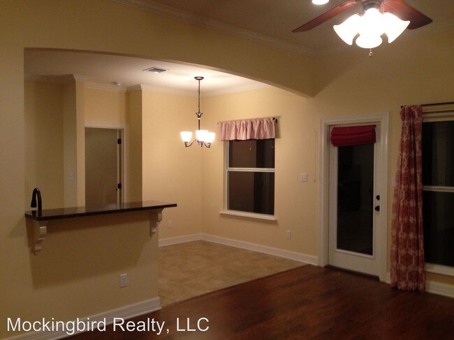 Foto del edificio - 3 br, 2 bath House - 218 Telfair