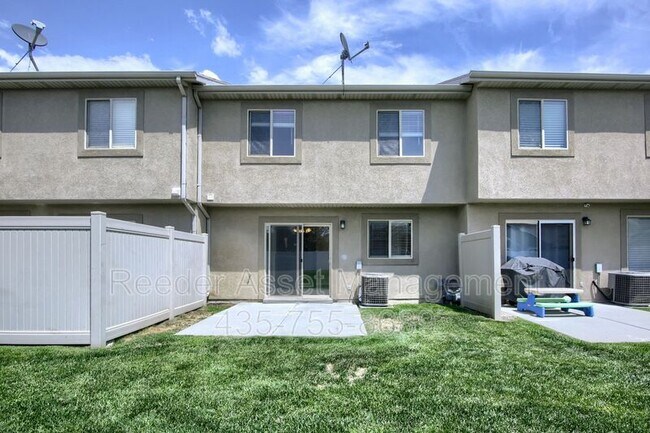 Foto del edificio - 145 Arlington Way