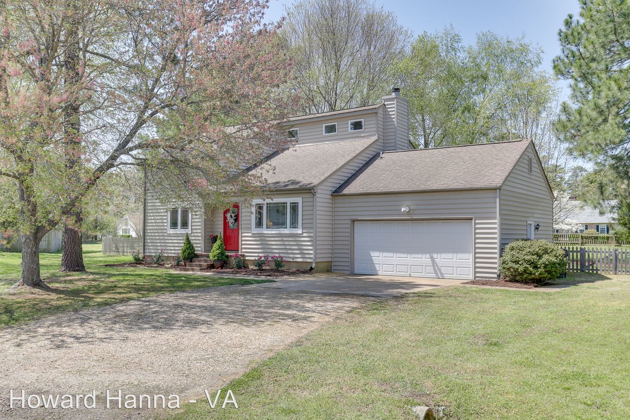 Primary Photo - 3 br, 2 bath House - 4 Guesthouse Court