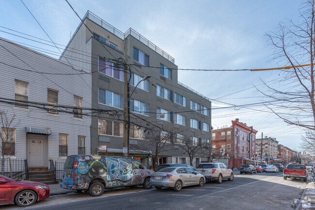 Building Photo - 286 Stanhope St