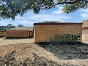 Building Photo - 4907 Eagle Trail Dr