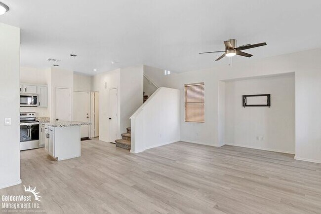 Foto del edificio - Stunning 3Bdm 2.5Ba Home in Prime North Phoenix Location!