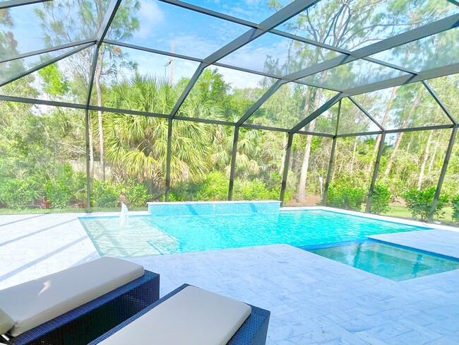 Building Photo - 12667 Biscayne Ct
