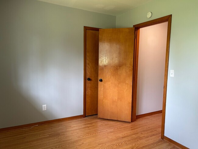 Foto del edificio - 234 N Maple St