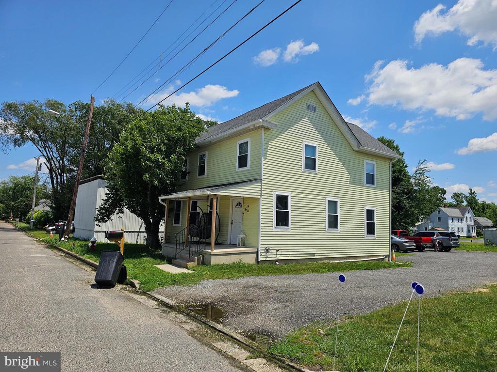 Primary Photo - 6 Mill St