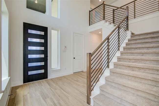 Foto del edificio - 21803 Fitzroy Mnr Ln