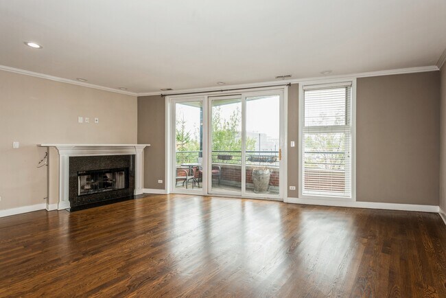 Building Photo - 1510 W Grand Ave