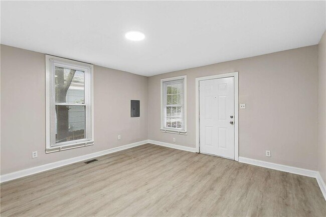 Foto del edificio - 652 Bryan St SE