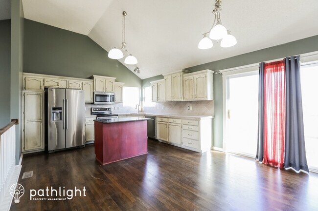 Building Photo - 731 Chelsea Court, Raymore, MO, 64083