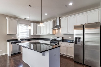 Foto del edificio - 76 Lakeview Pl