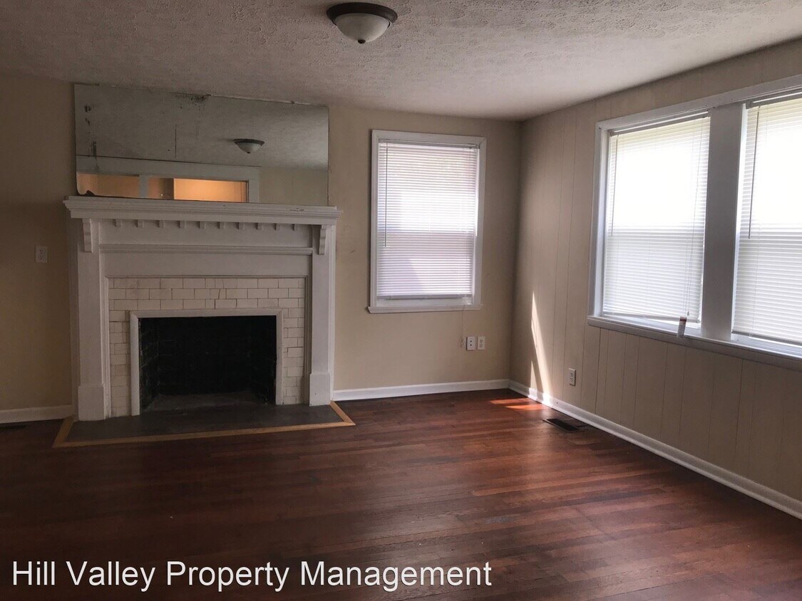 926 S Center St, Terre Haute, IN 47807 Room for Rent in Terre Haute, IN