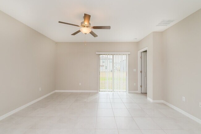 Building Photo - 2257 Jungle Dr