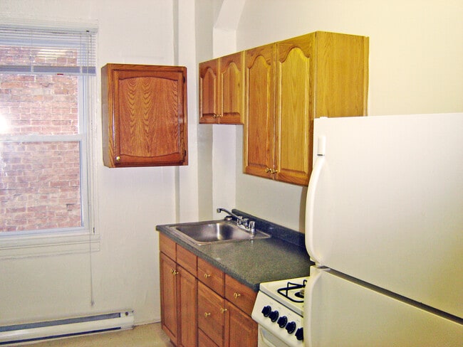 Building Photo - 1403 Madison Ave