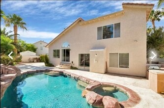 Building Photo - 7517 Heather Knoll Cir