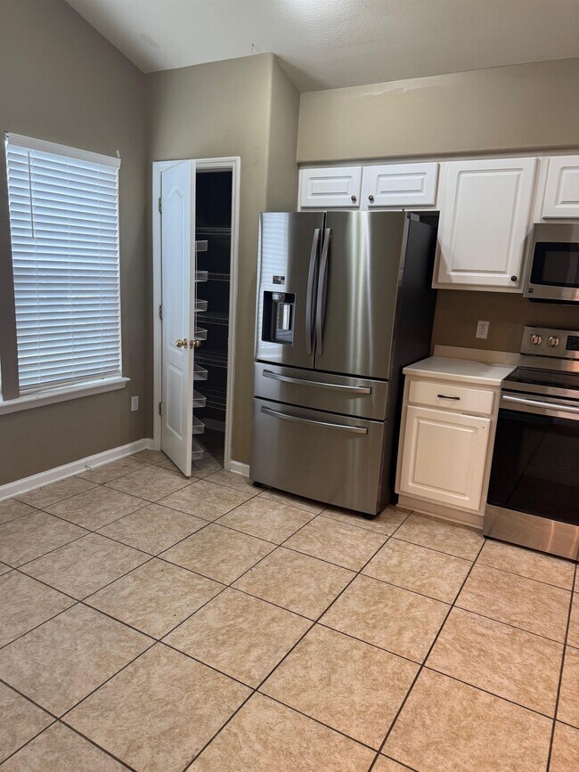 Foto del edificio - 2186 Heathrow Dr