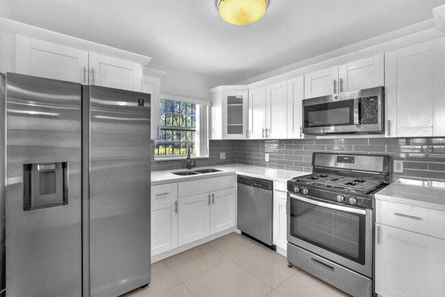 Foto del edificio - 17115 NW 12th Ct