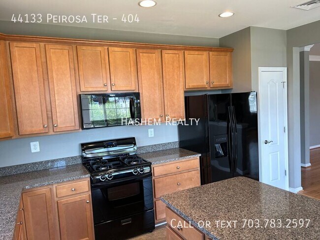Building Photo - 44133 Peirosa Terrace