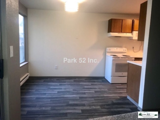 Foto del edificio - 7502-7518 41st St Ct W