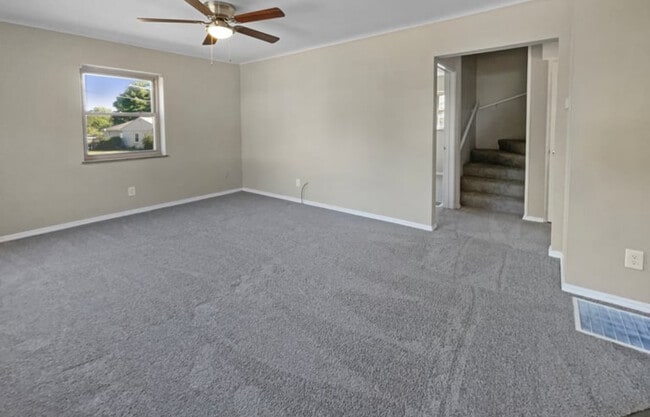 Building Photo - 157 Cottontail Ln
