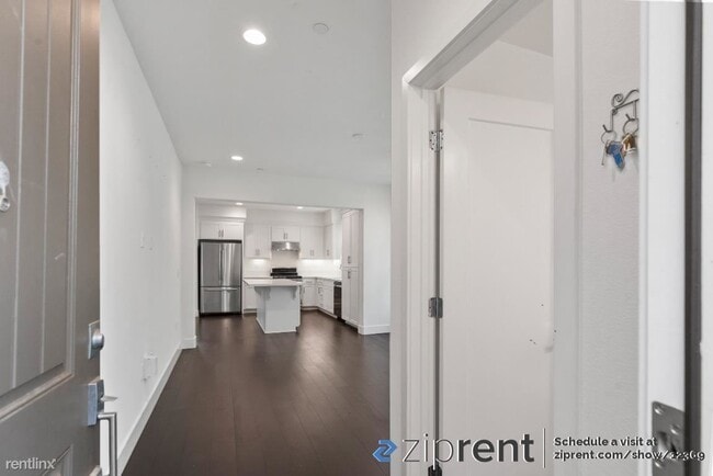 Building Photo - 3 br, 2.5 bath House - 8522 Jetty Way, New...