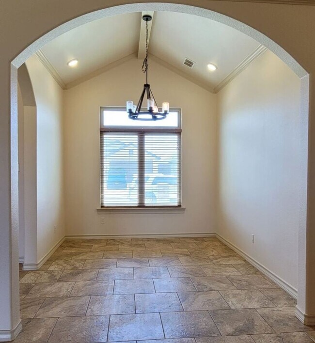Foto del edificio - SPACIOUS 3/2/2 HOME CLOSE TO THE MEDICAL DISTRICT AND TEXAS TECH