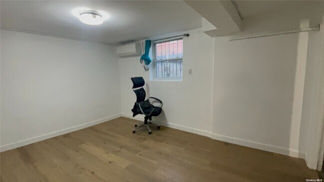 Foto del edificio - 60-07 146th St