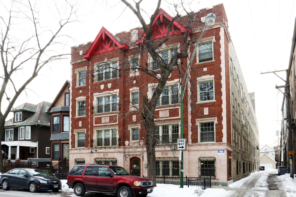 Foto principal - 2536 N Sawyer Ave