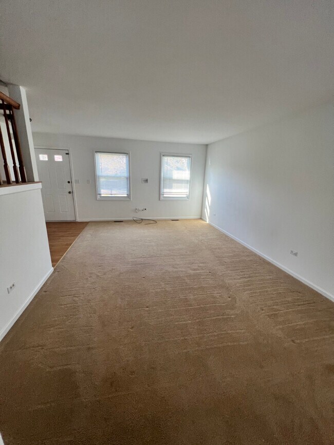 Foto del edificio - 1205 Monarch Ln