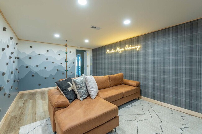 Foto del edificio - 322 Goldenleaf Rd