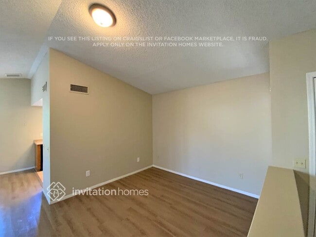 Building Photo - 6946 W Nicolet Ave