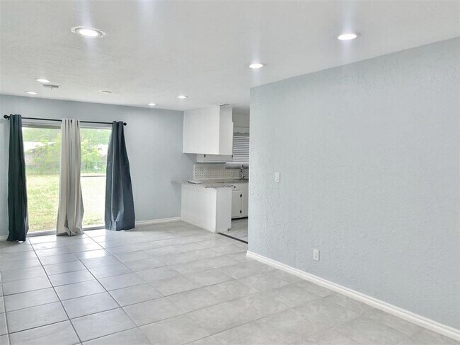 Foto del edificio - 4207 SE Camden Way