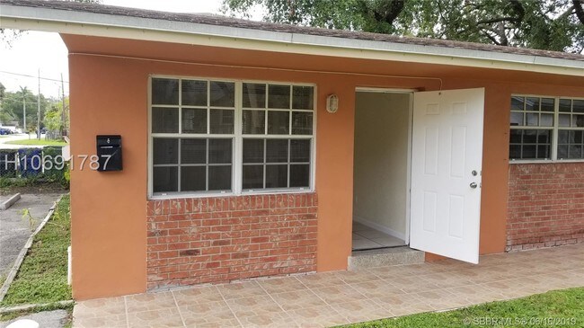 Foto del edificio - 1795 SW 22nd St