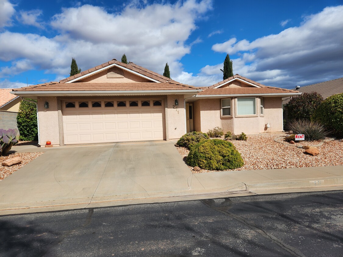 Building Photo - 271 E 650 S