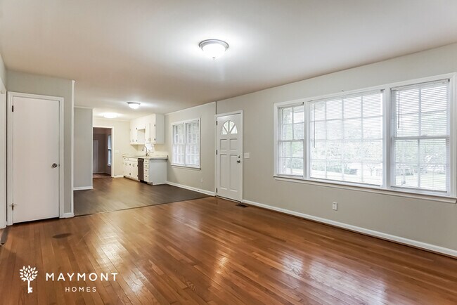 Building Photo - 3 Bedroom on Ashborough Dr.