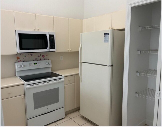 Foto del edificio - 2731 SE 17th Ave