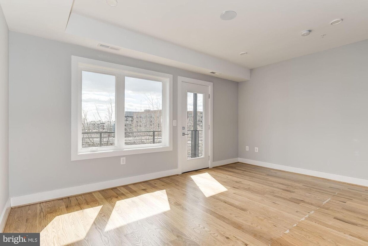 911 Evarts St NE Unit 8, Washington, DC 20018 Apartment for Rent in